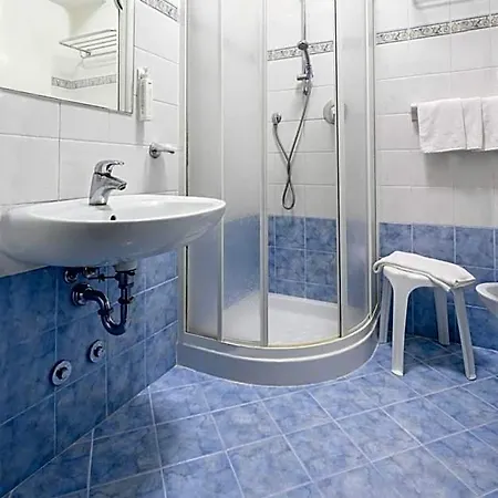 Hotel Atlas 3*